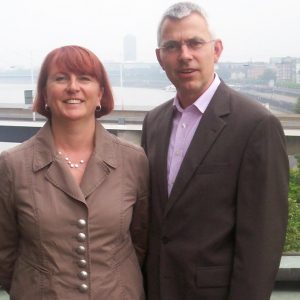 Die SPD-Landtagsabgeordneten Britta Altenkamp und Norbert Killewald