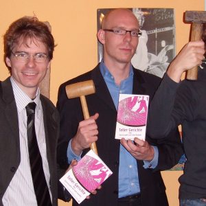 Die Autoren des Buches: Olaf und Jan Plotke und Thorben Klausa