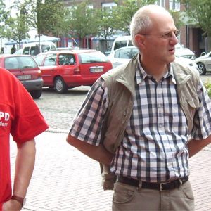Die SPD-Mitglieder im Gespräch mit Bürgern.