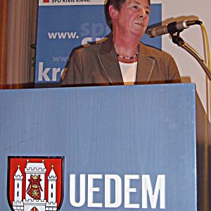 Barbara Hendricks bei ihrer Rede im Uedemer Bürgerhaus