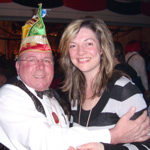 Karnevalsorden der Fidelitas für Bürgermeisterkandidatin Kathrin Plotke.
