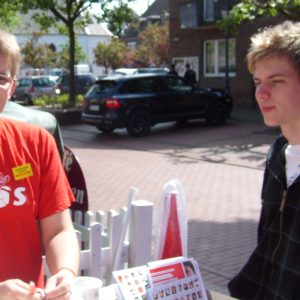 Juso-Chef Carsten Otto informierte Jugendliche über die Arbeit der SPD-Nachwuchsorganisation.