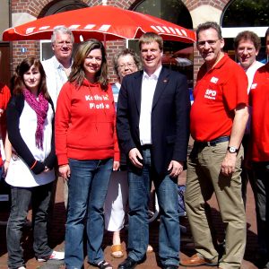 SPD-Europakandidat besuchte den Infostand der Uedemer SPD am Markt.